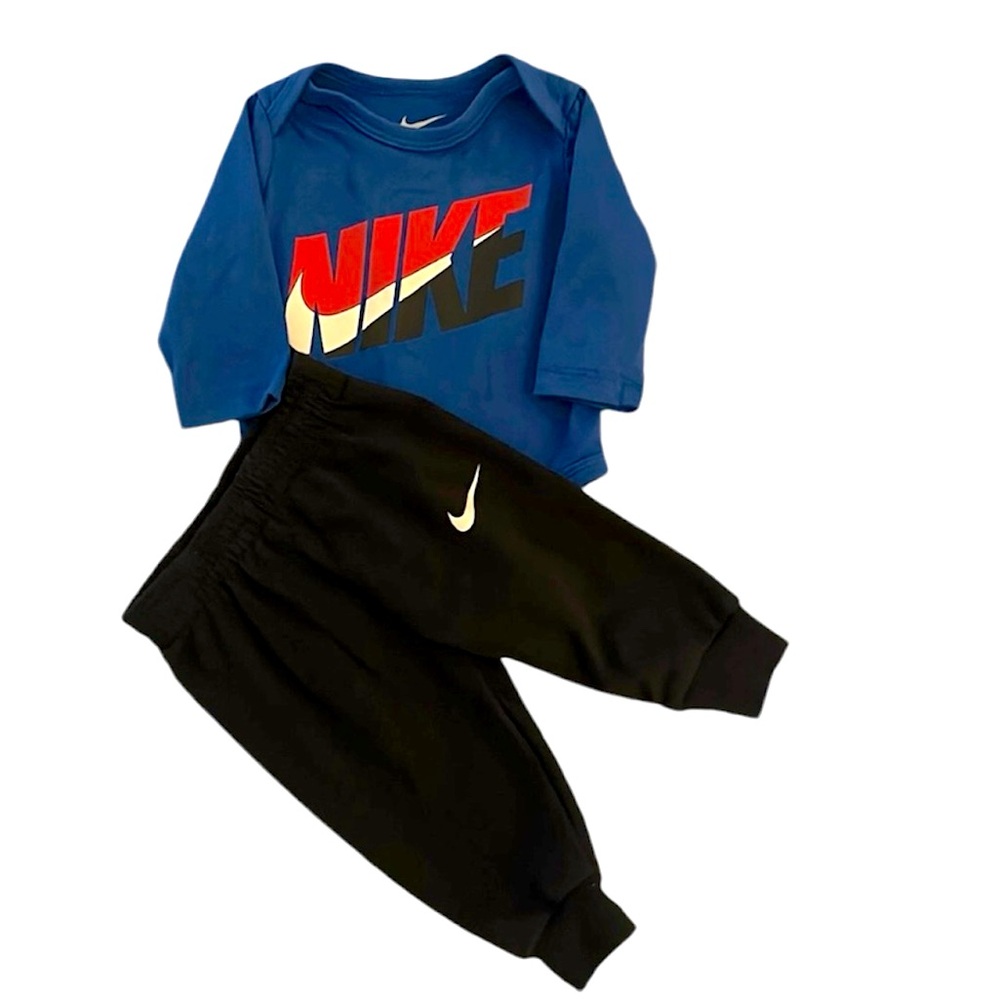 NIKE 2-PIECE SET BODYSUIT AND MATCHING BLACK PANTS SET 3 MONTHS BABY BOY